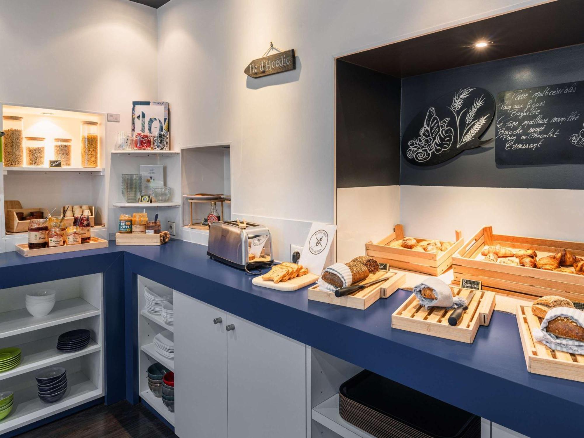 Ibis Styles Vannes Gare Centre Eksteriør bilde