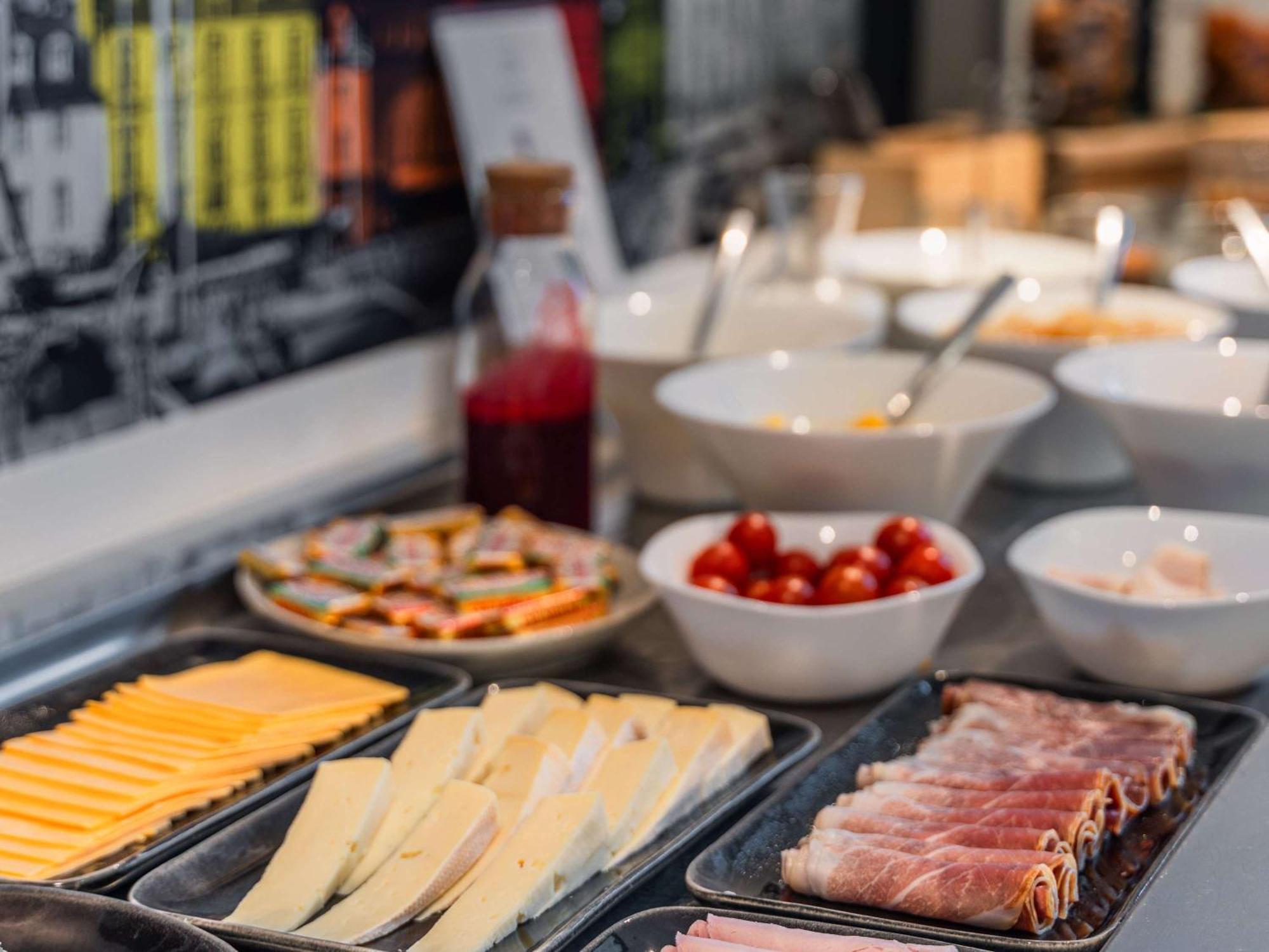 Ibis Styles Vannes Gare Centre Eksteriør bilde