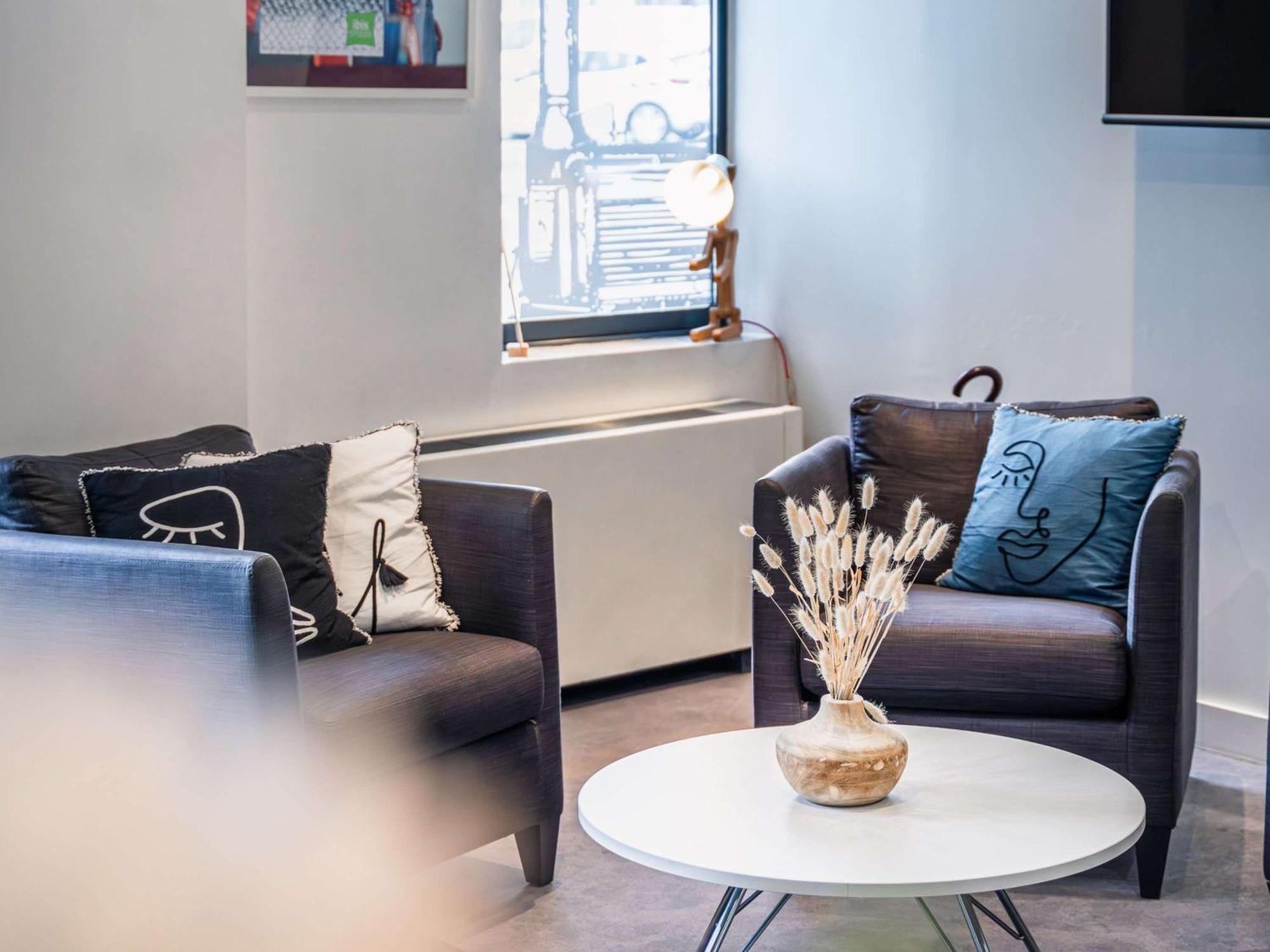 Ibis Styles Vannes Gare Centre Eksteriør bilde