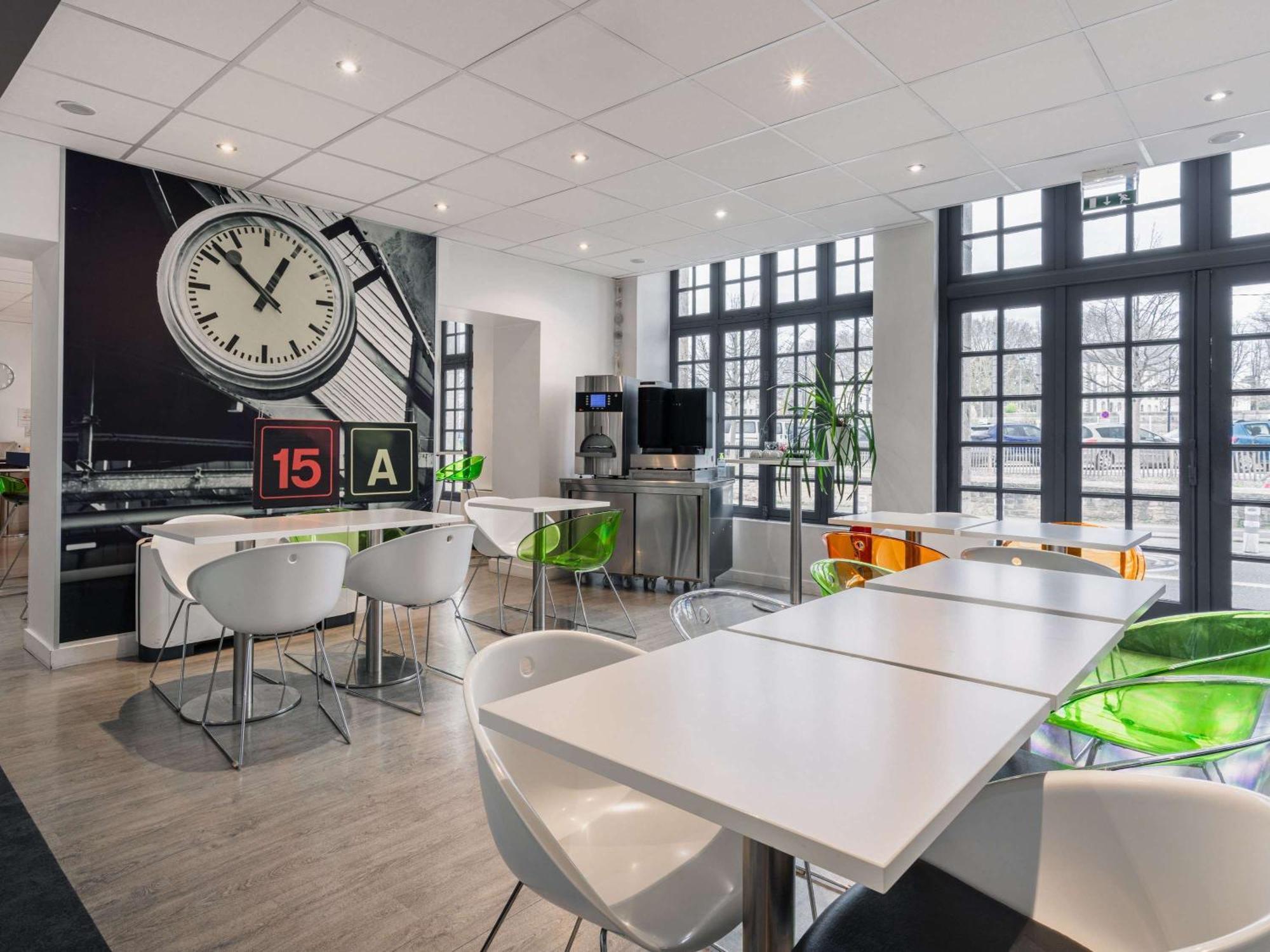 Ibis Styles Vannes Gare Centre Eksteriør bilde