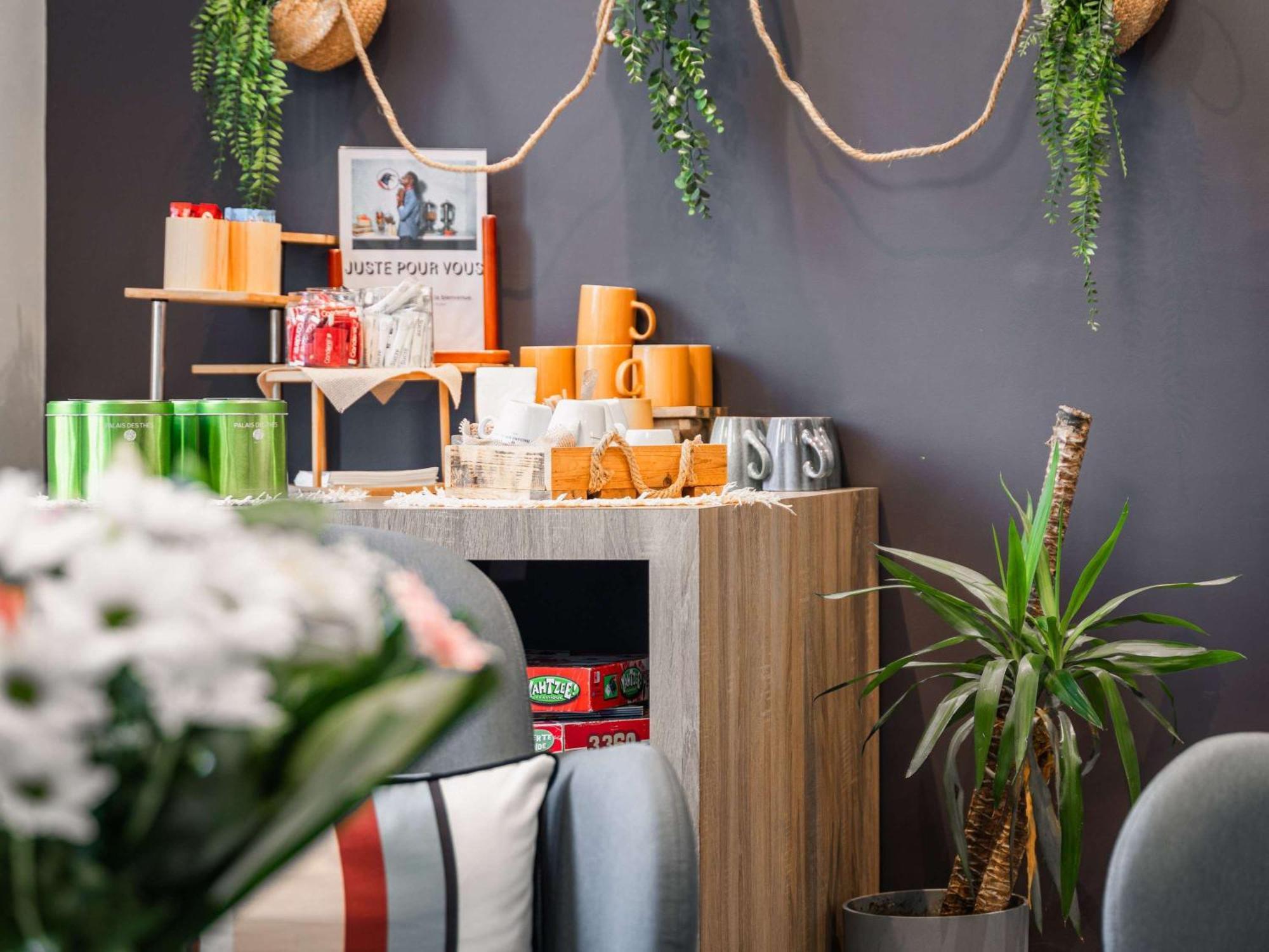 Ibis Styles Vannes Gare Centre Eksteriør bilde